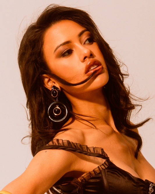 GLAMOUR STATEMENT EARRING