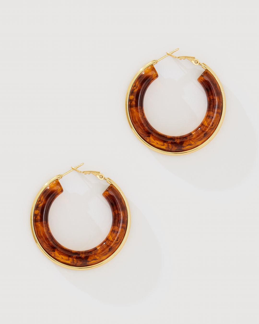 RESIN HOOP