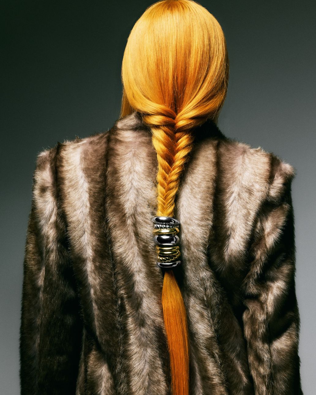 SLEEK HAIR TIE