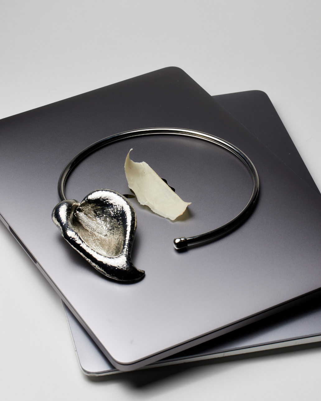 Lily Choker - 8 Other Reasons