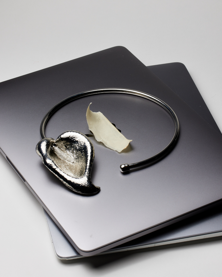 Lily Choker - 8 Other Reasons
