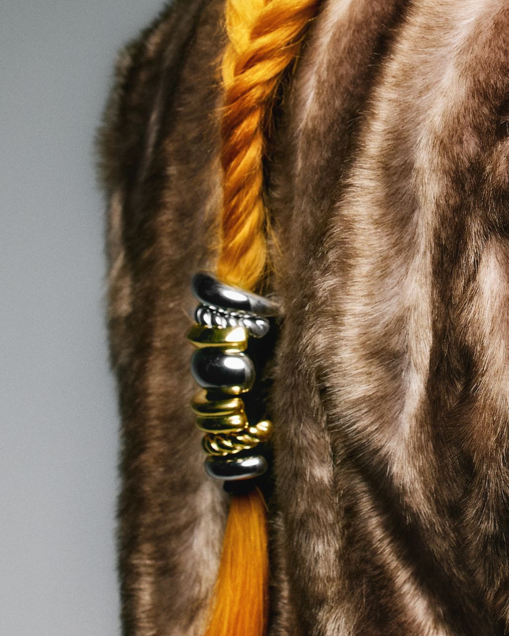 SLEEK HAIR TIE