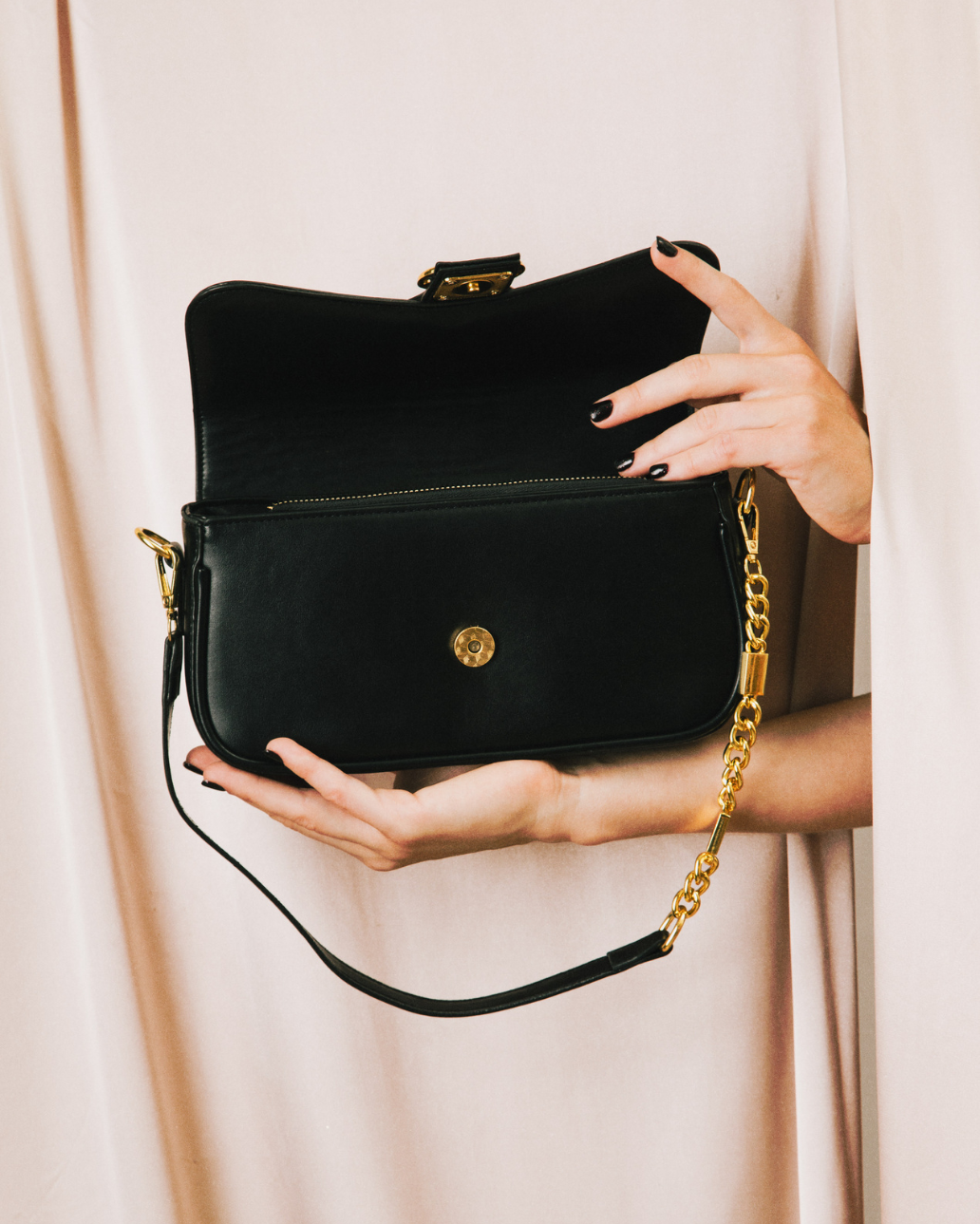 CHAIN STRAP SHOULDER BAG – 8 Other Reasons