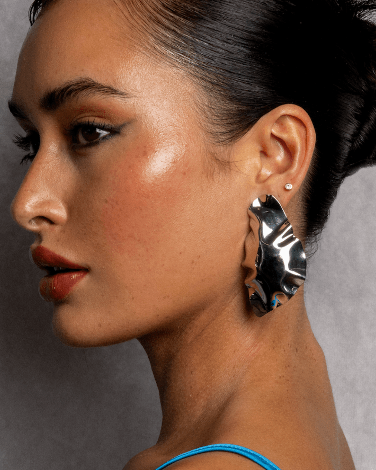 CHROME TEXTURED STATEMENT EARRING - 8 Other Reasons