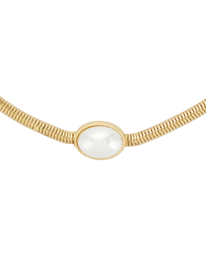 8 Other Reasons Fable Necklace – detail view