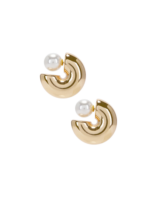 PEARL HUGGIE EARRING