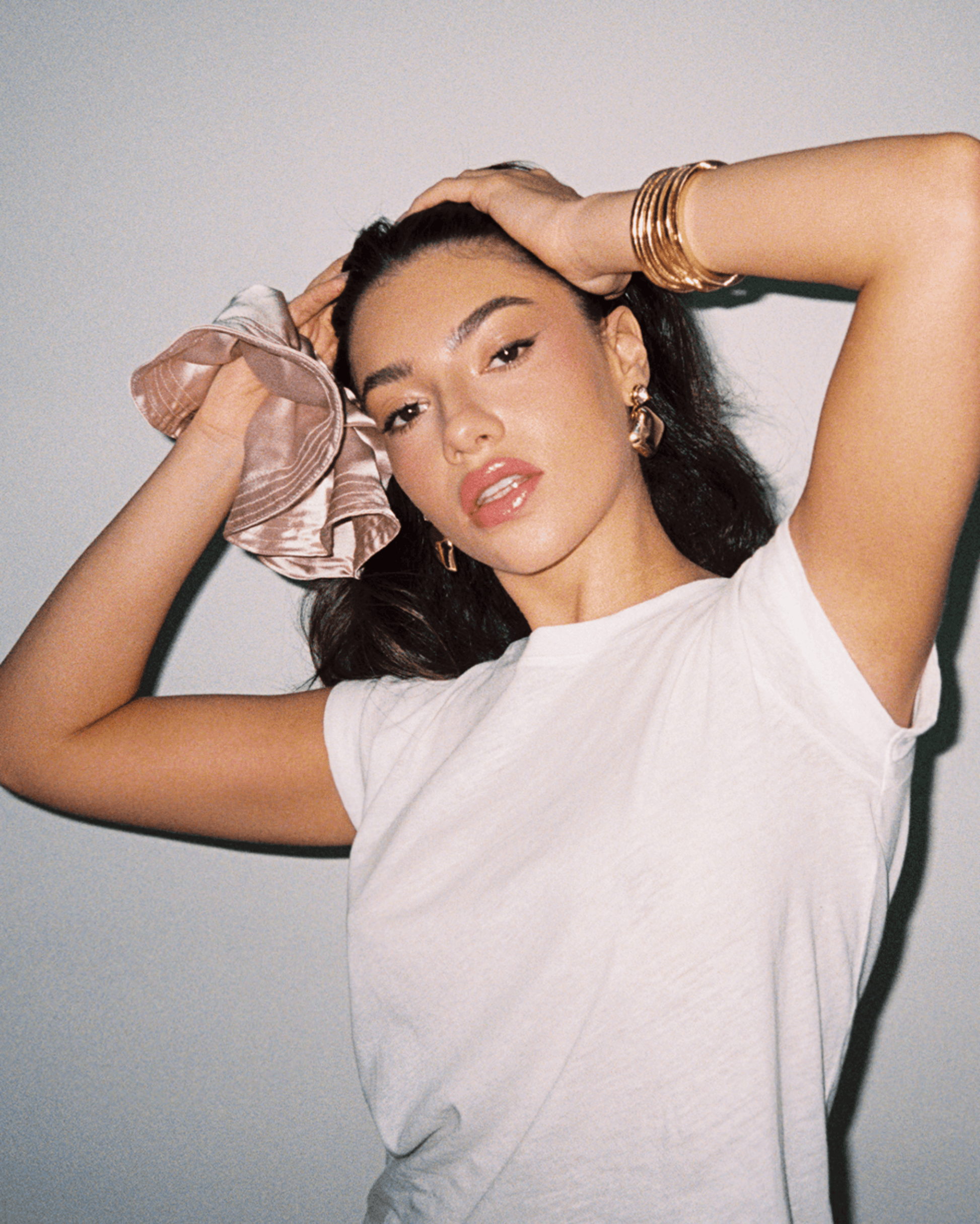 LANA SCRUNCHIE - 8 Other Reasons