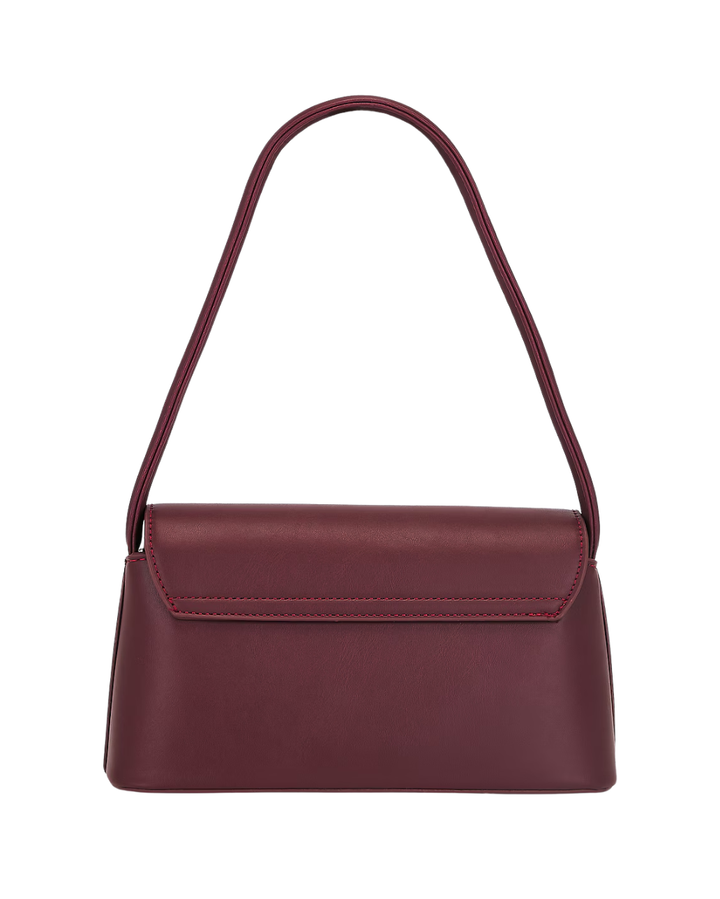 THE CLASSIC SHOULDER BAG