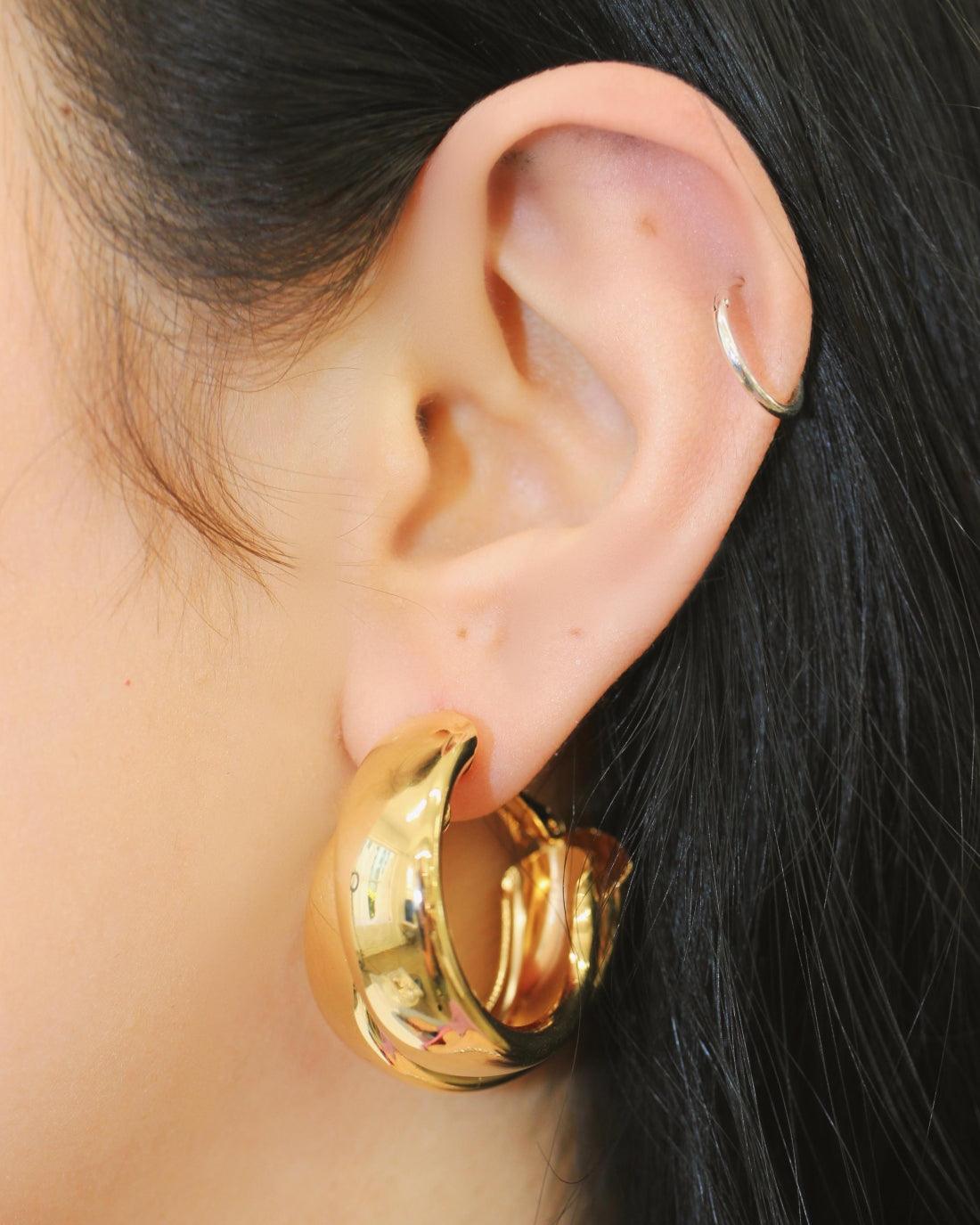 COUPLED HOOPS