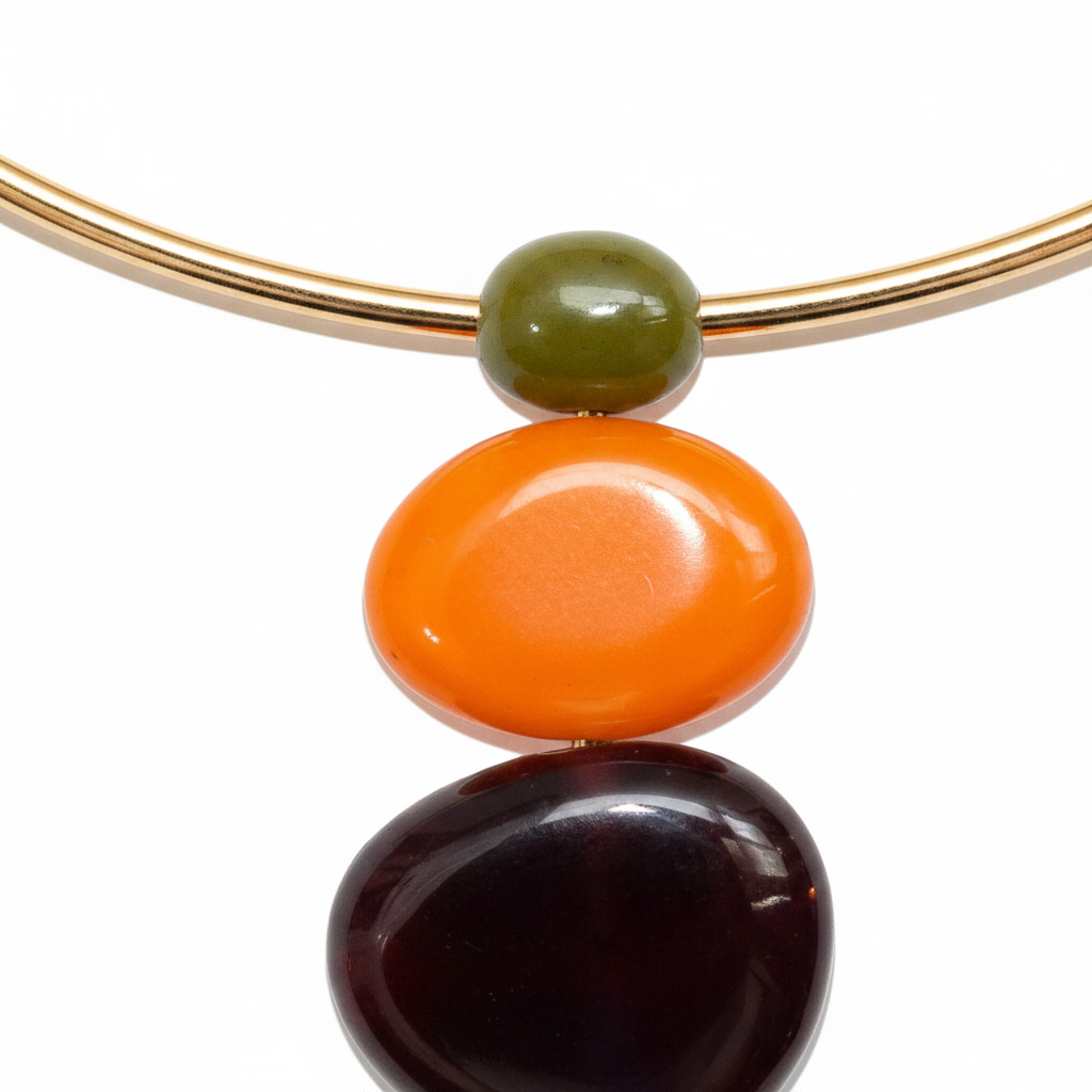Dover Drop Choker – Close-up