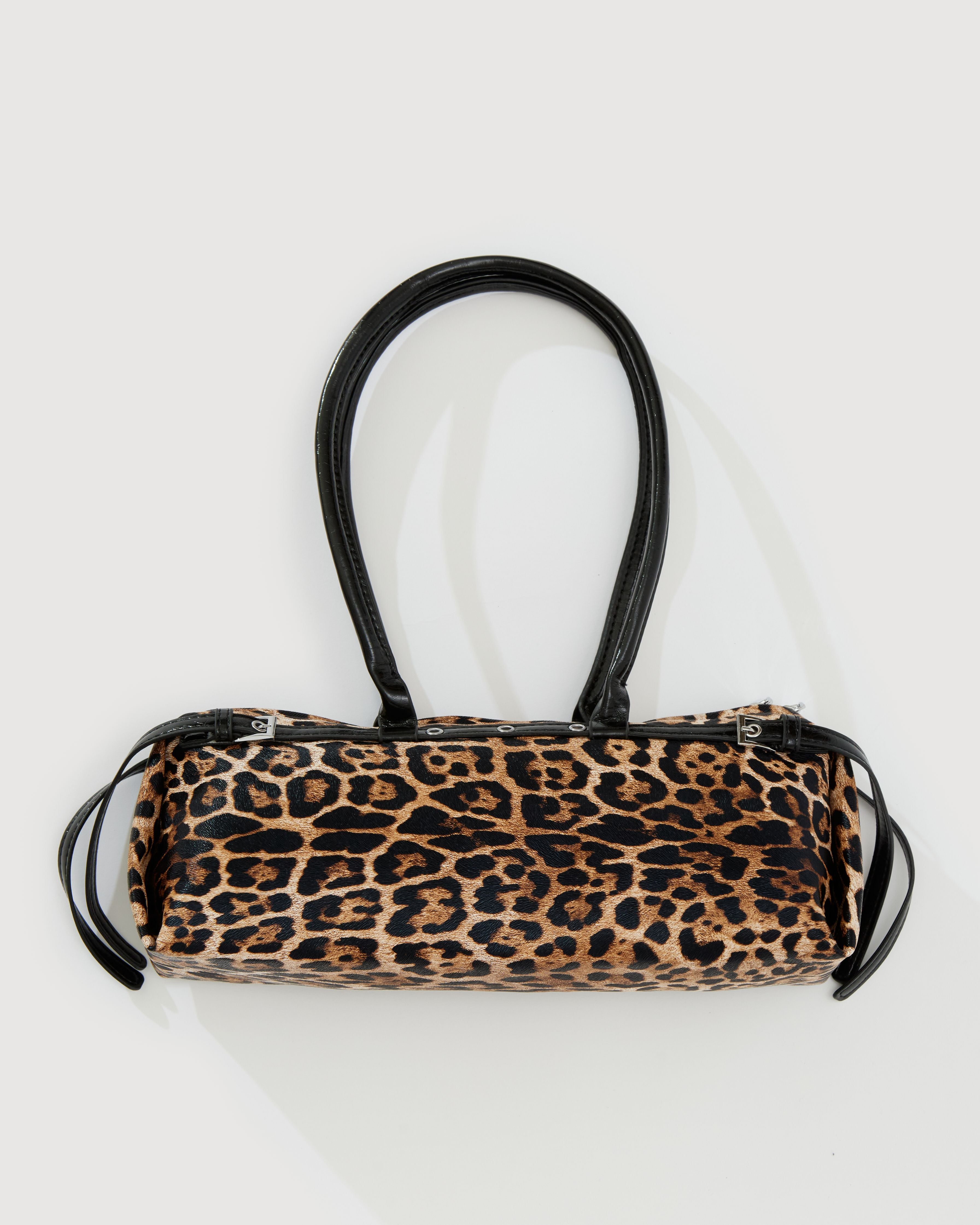 BUCKLE UP SHOULDER BAG