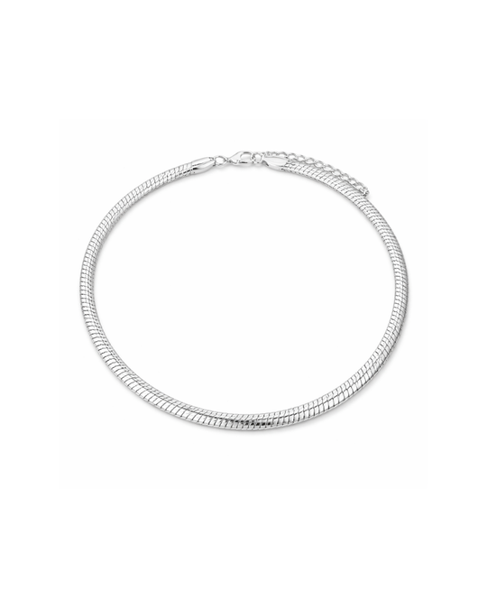 Gleam Necklace in silver – sleek rhodium plated necklace