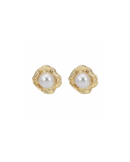 Cluster Stud – gold statement stud earring with faux pearl detail