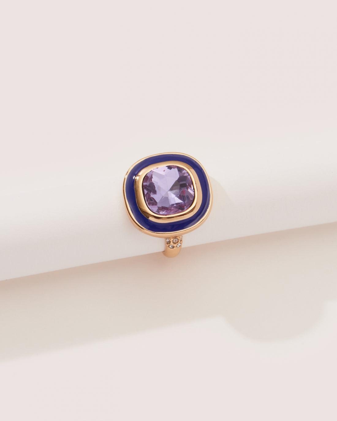 QUEENIE RING - 8 Other Reasons